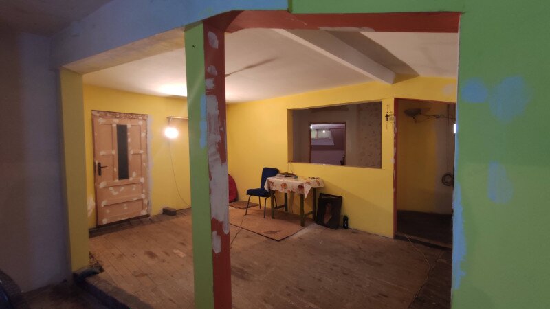 Vasile Lascar, vanzare mansarda la rascruce de drumuri